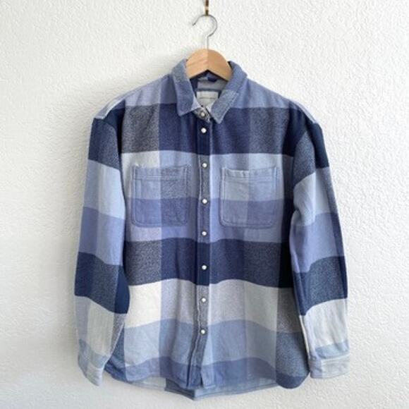 American Eagle Oversized Blue Plaid Flannel Shacket Shirt Snap Front Women Small - Picture 2 of 10